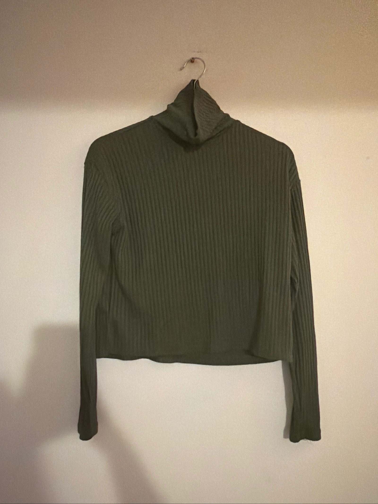 Pull col roulé kaki H&M taille S bon état 